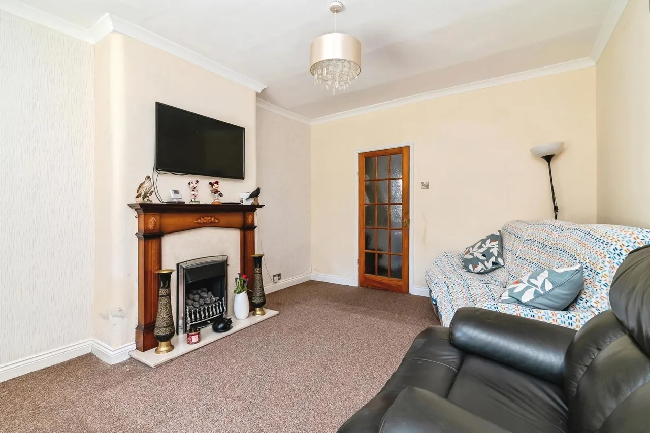Willow Road, Carlton, Nottingham, Nottinghamshire, NG4, photo 5