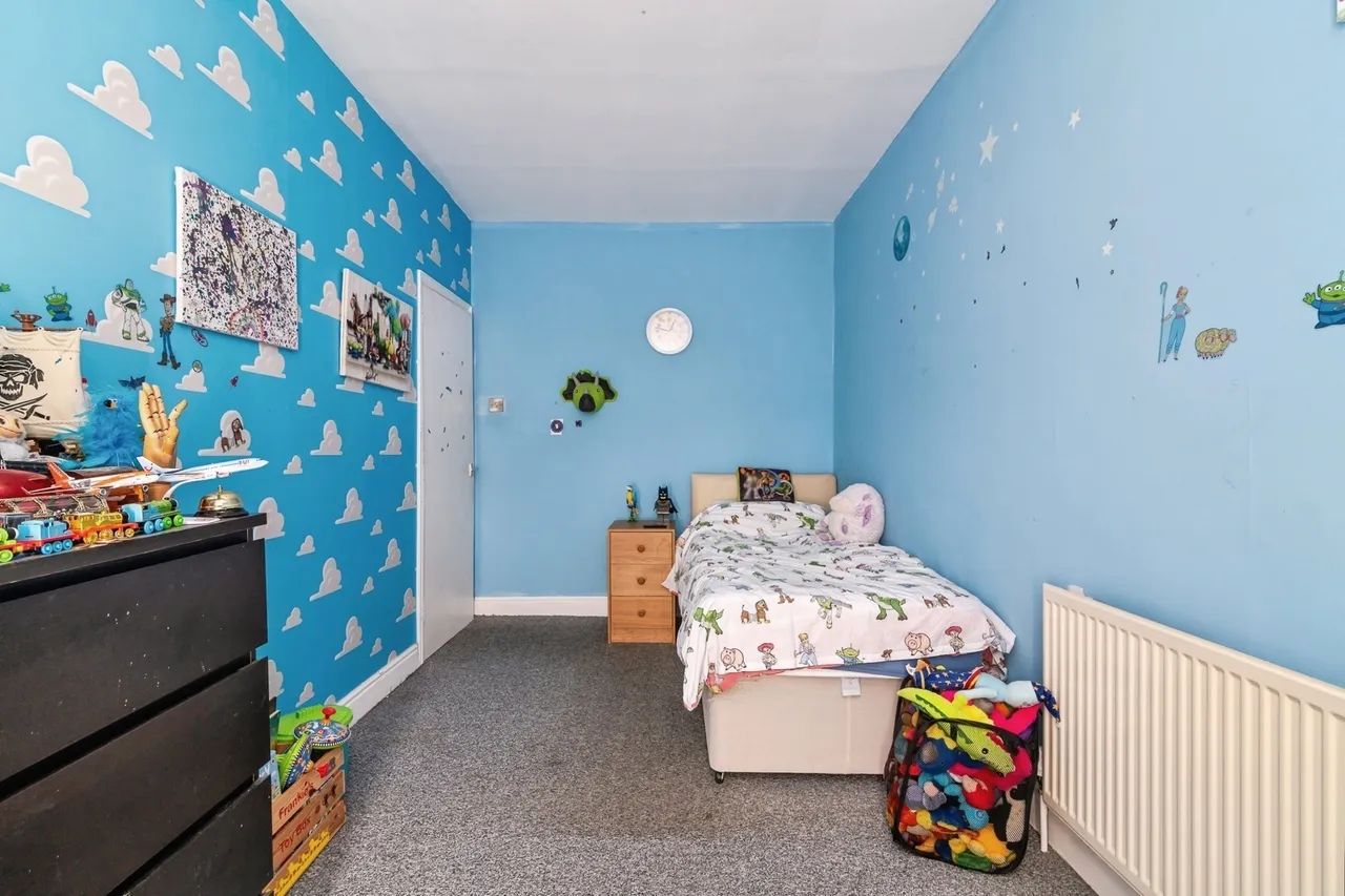 Willow Road, Carlton, Nottingham, Nottinghamshire, NG4, photo 12