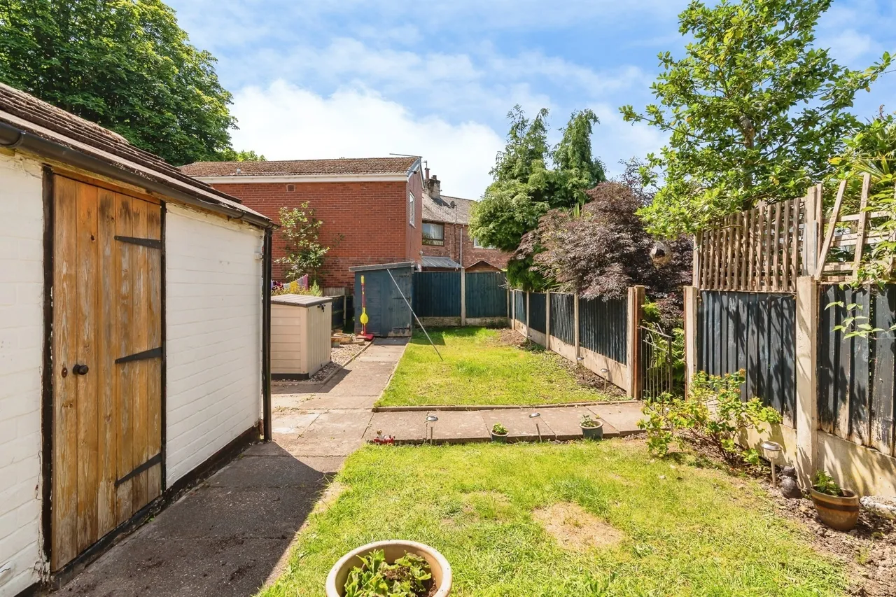 Willow Road, Carlton, Nottingham, Nottinghamshire, NG4, photo 17