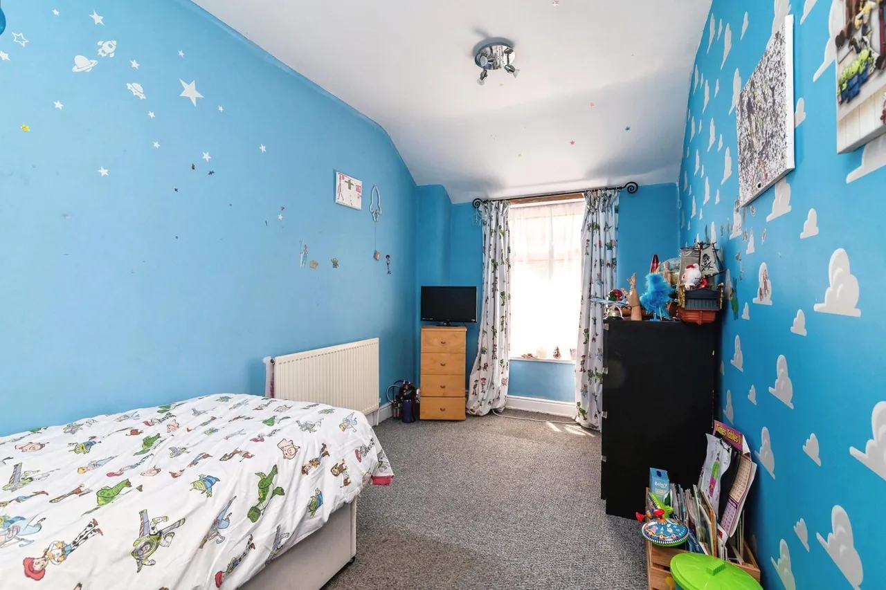 Willow Road, Carlton, Nottingham, Nottinghamshire, NG4, photo 11