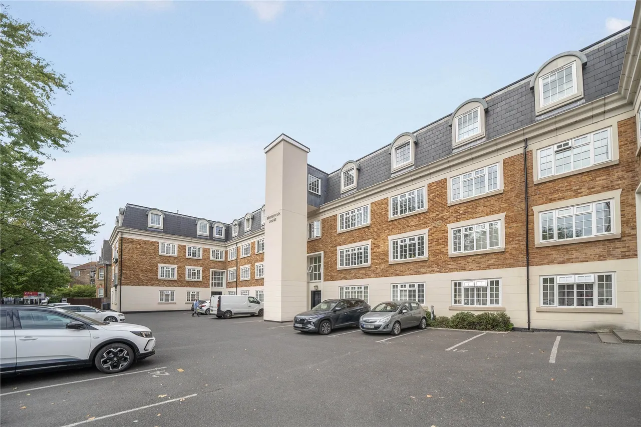 Tweedy Road, Bromley, BR1, photo 20