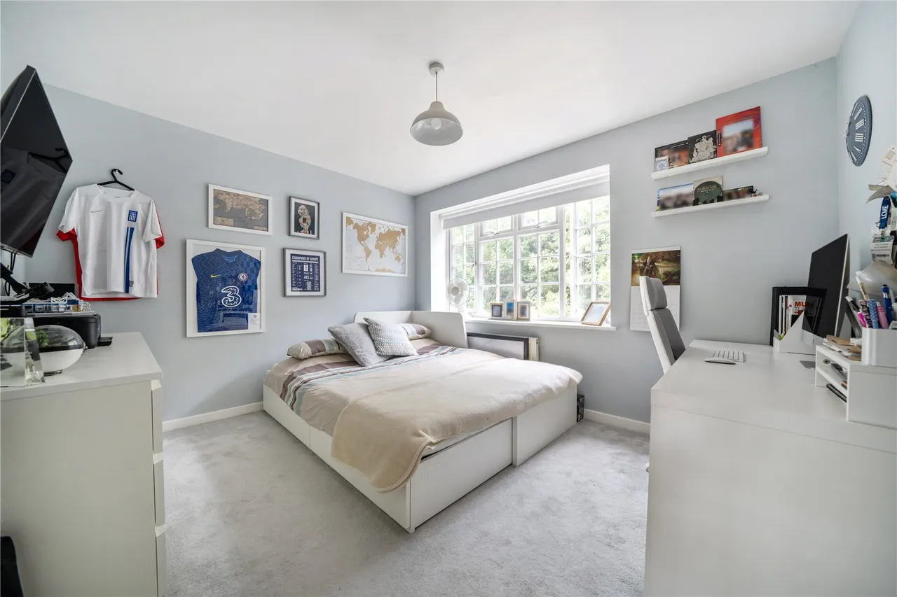 Tweedy Road, Bromley, BR1, photo 6
