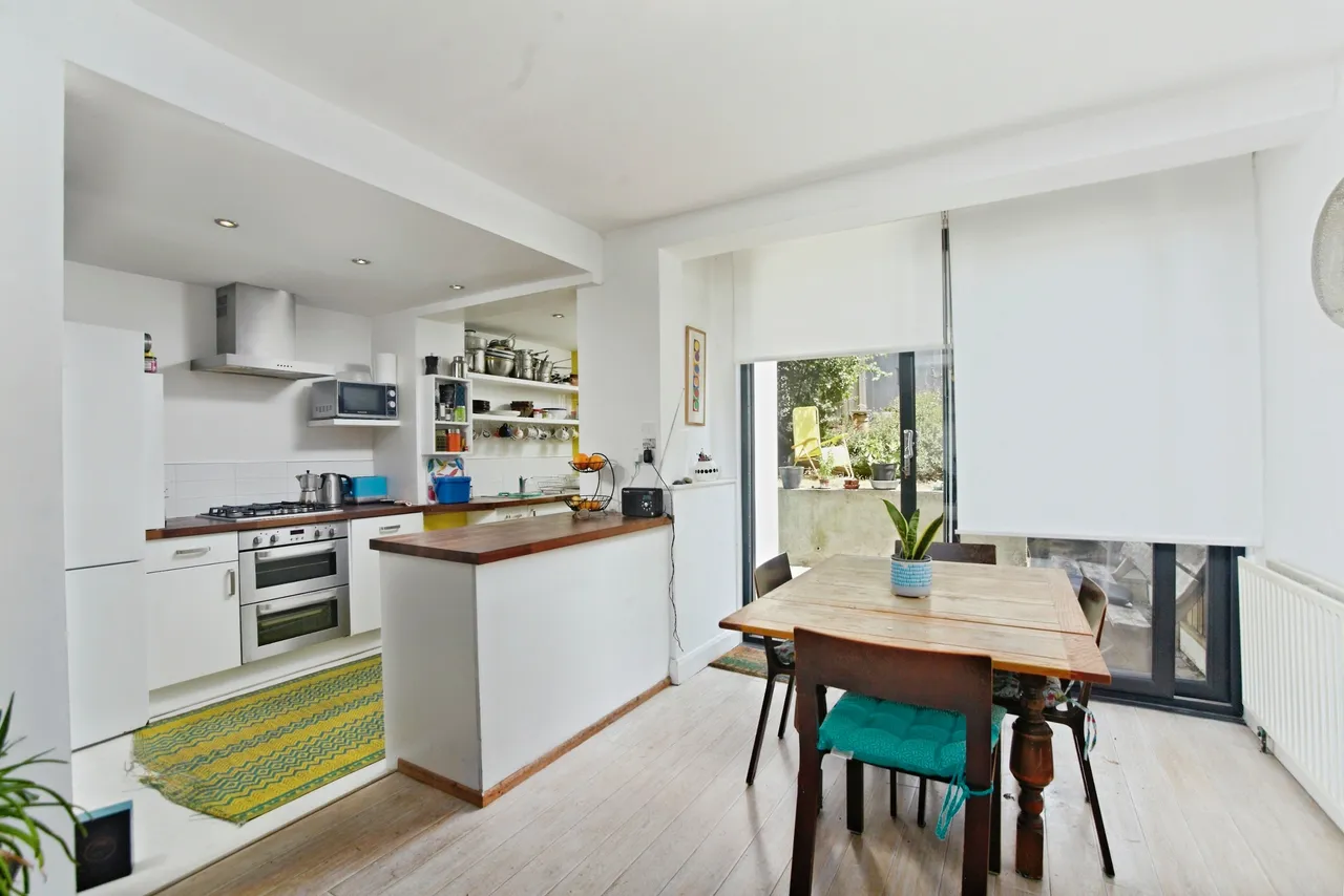 3 bed house for sale, Hythe Road, Thornton Heath, CR7