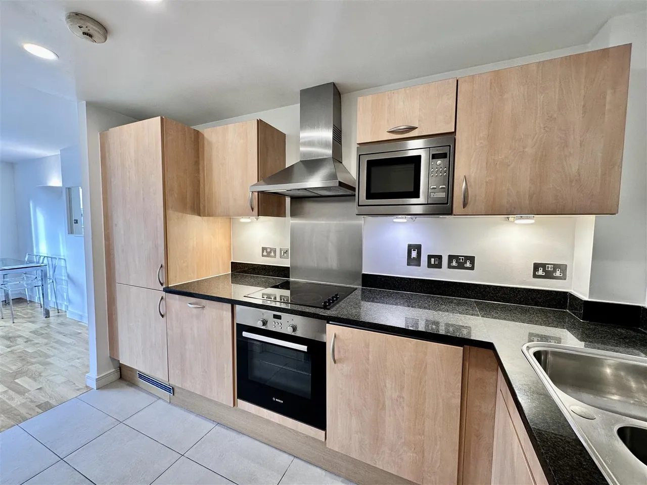 Larch Court, Admiral Walk, London, W9 3UA, photo 4