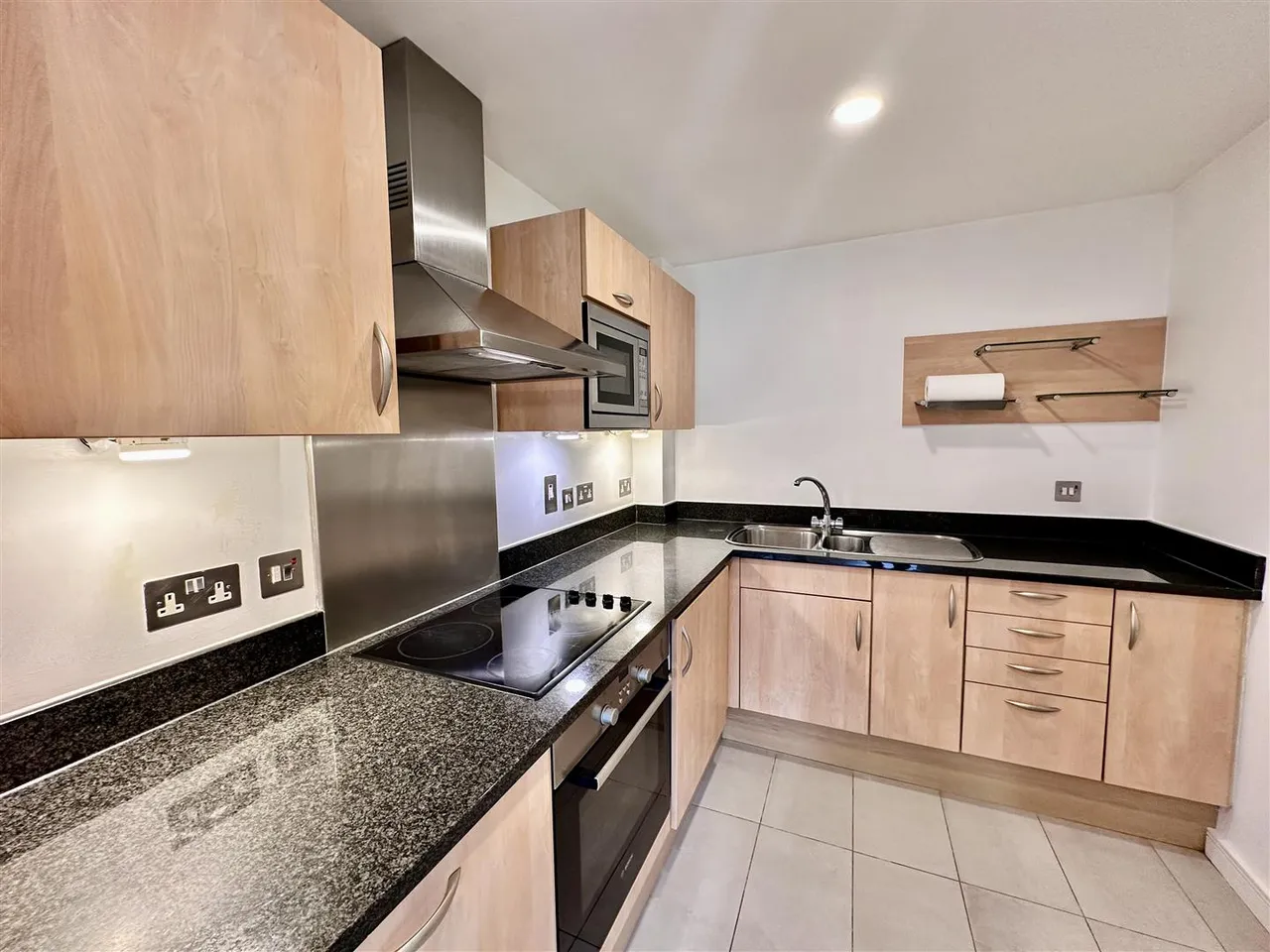 Larch Court, Admiral Walk, London, W9 3UA, photo 5