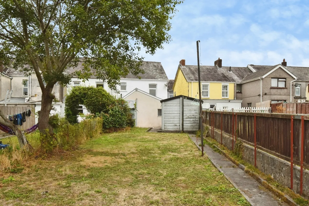 Ammanford Road, Llandybie, SA18, photo 6