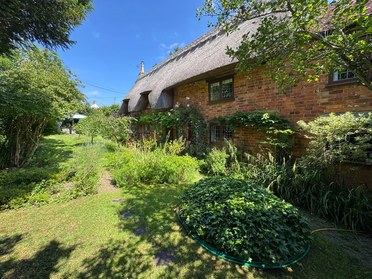 Scott's Lane, Adstock, photo 27