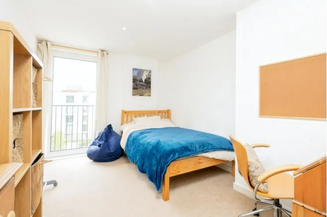 Mary Rose Square, Marine Wharf, SE16, photo 14