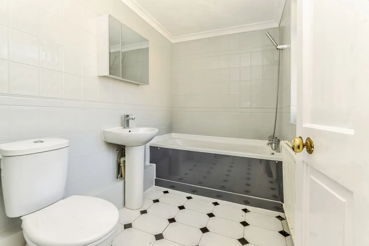 Milton Street, Maidstone, Kent, ME16, photo 14