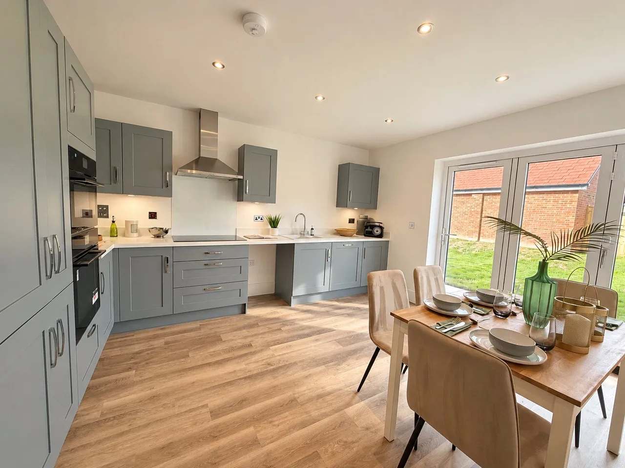 Oakwood Grove, Alderholt, SP6, photo 3