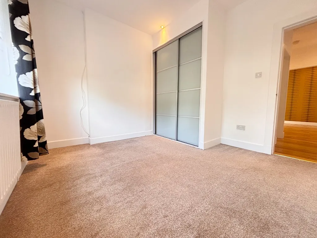 Dunlop Crescent, South Lanarkshire, Bothwell, G71 8SG, photo 12