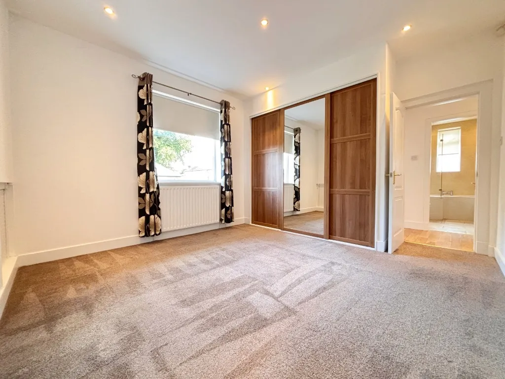 Dunlop Crescent, South Lanarkshire, Bothwell, G71 8SG, photo 10