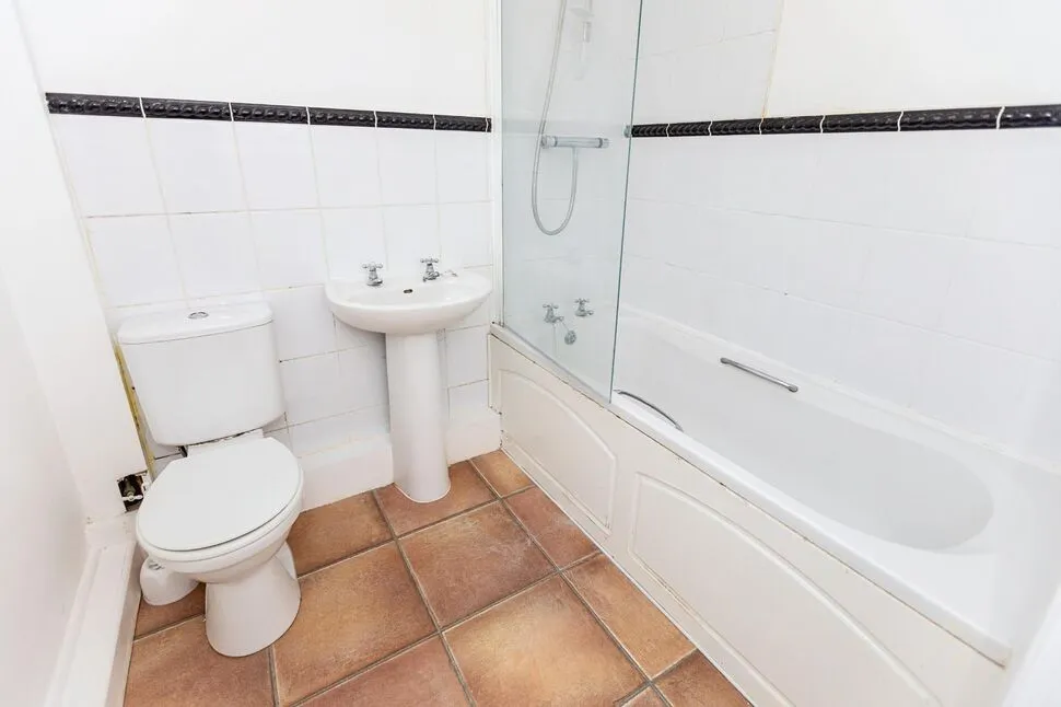 Aire Street, Knottingley, West Yorkshire, WF11, photo 7