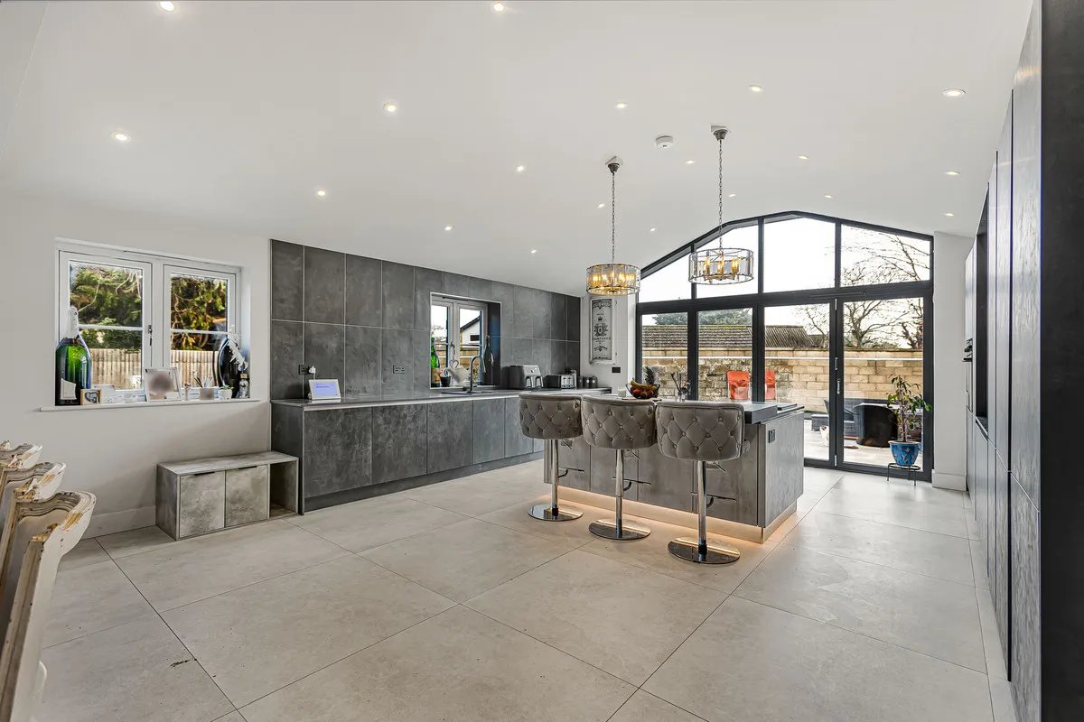 Brasenose Drive, Kidlington, photo 2
