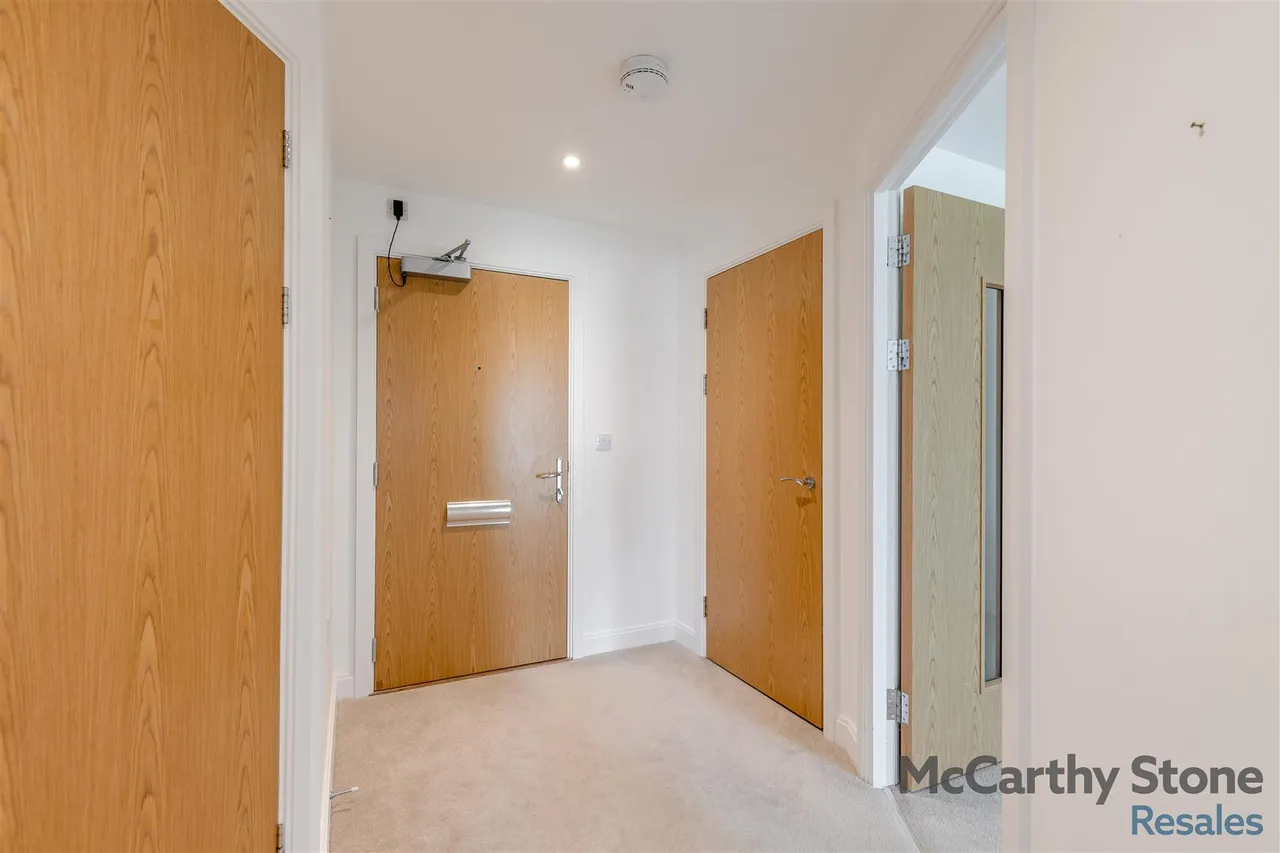 High View, Bedford, MK41, photo 13