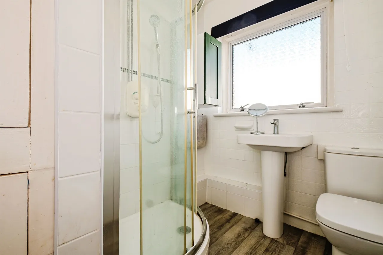 Downside Avenue, Worthing, BN14, photo 10
