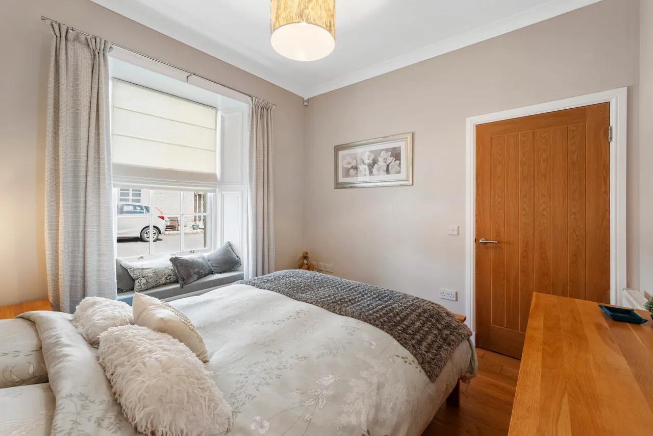 1 Canniesburn Square, Bearsden, G61 1QW, photo 9