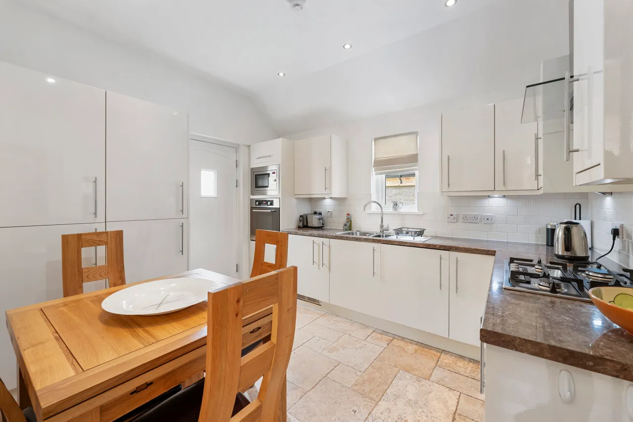 1 Canniesburn Square, Bearsden, G61 1QW, photo 5