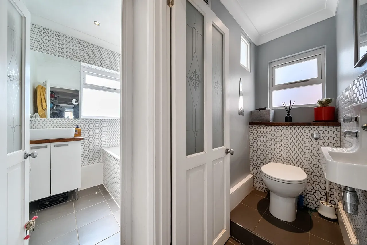 Pascoe Road, SE13, photo 15