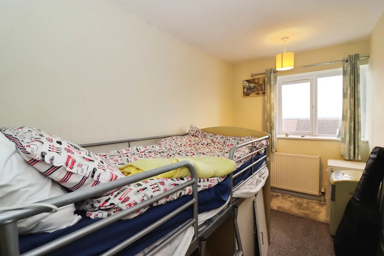 Springfield Crescent, Bolsover, S44, photo 8