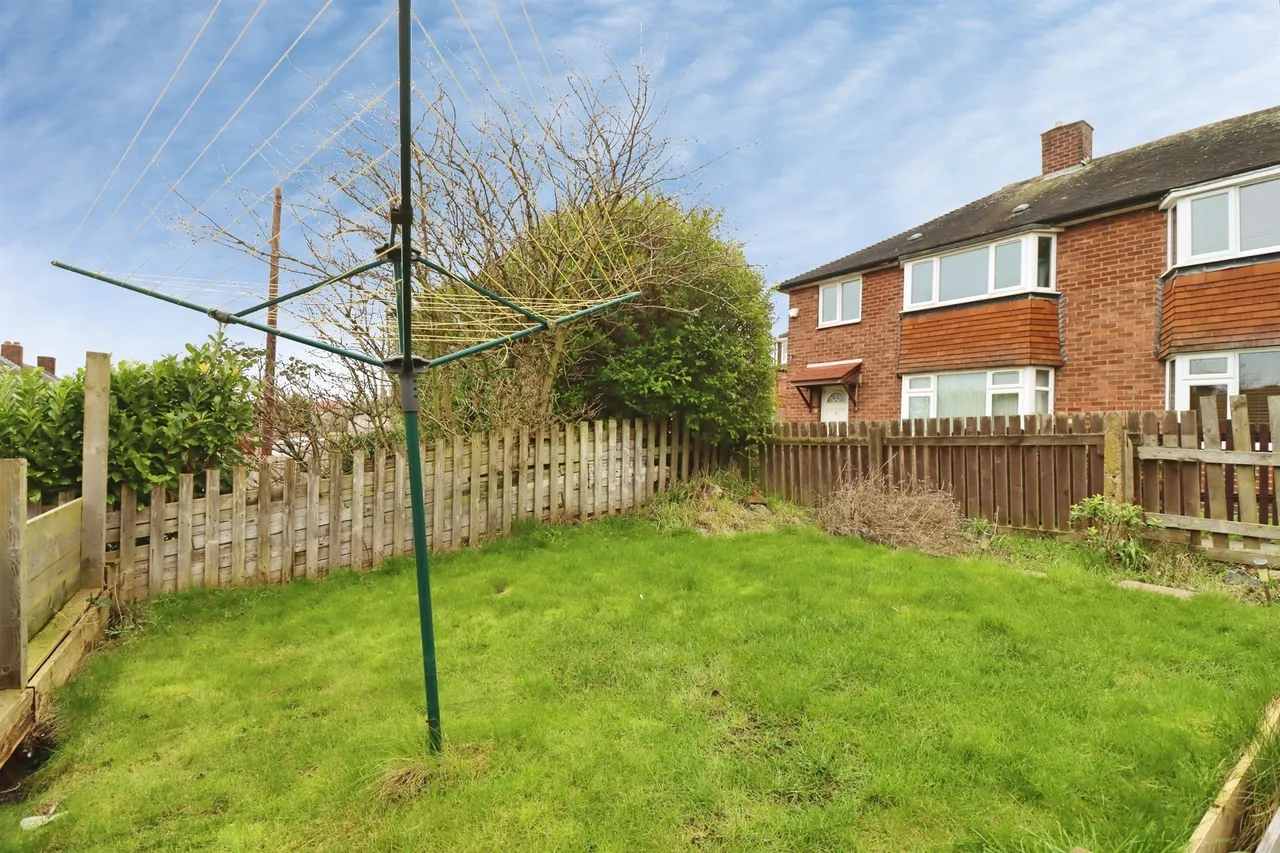 Springfield Crescent, Bolsover, S44, photo 10