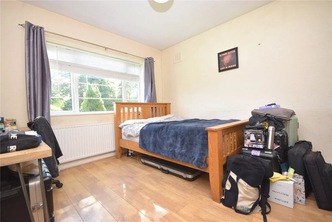 New Adel Lane, Leeds, LS16, photo 6