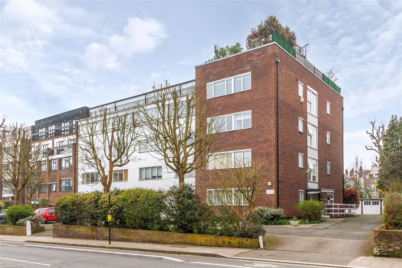 Haverstock Hill, London, NW3, photo 13