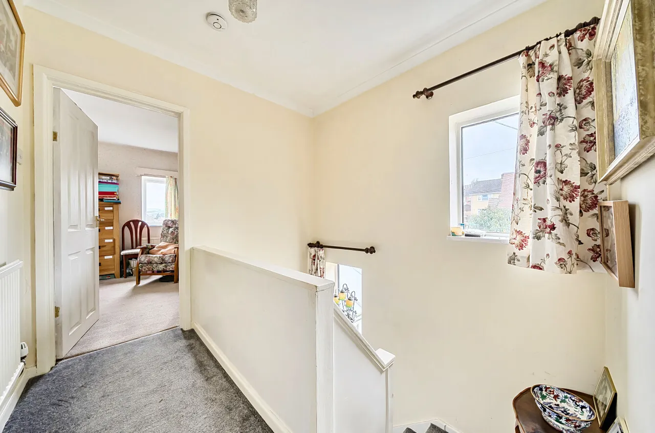 Garden Lane, Newtown, photo 9