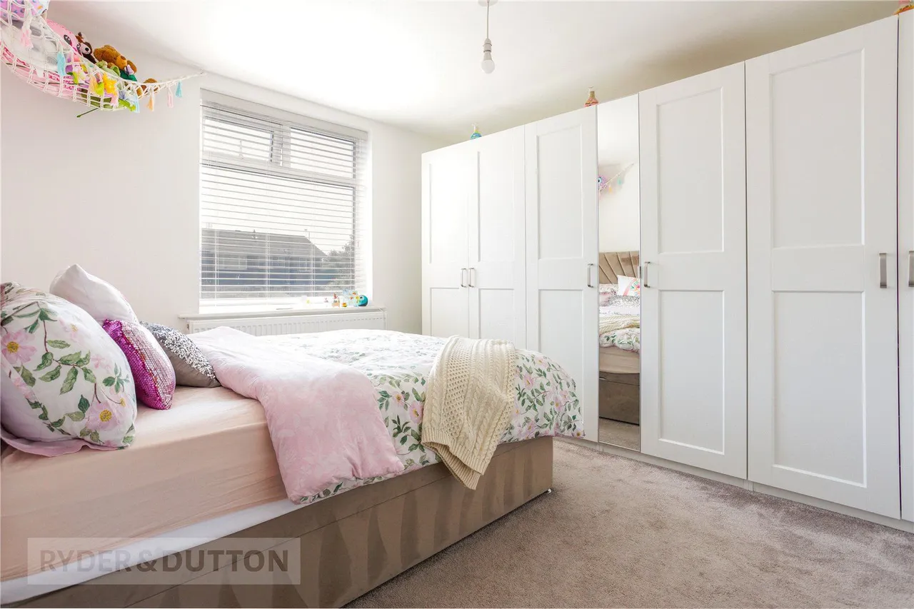 Broadway, Chadderton, OL9, photo 18