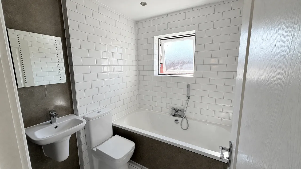 Princes Reach, Ashton-on-Ribble, Preston, Lancashire, PR2 2GD, photo 13