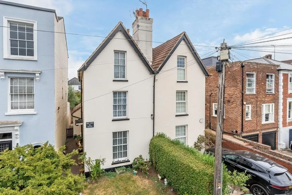 3 bed house for sale, Arundel Road, Dorking, RH4