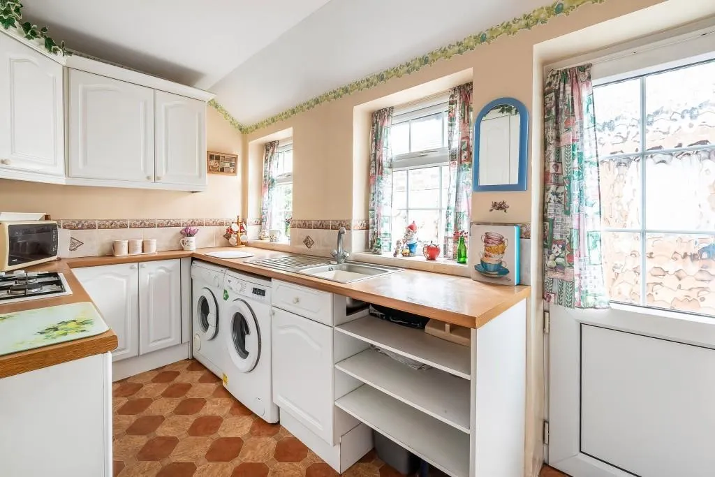 Arundel Road, Dorking, RH4, photo 13