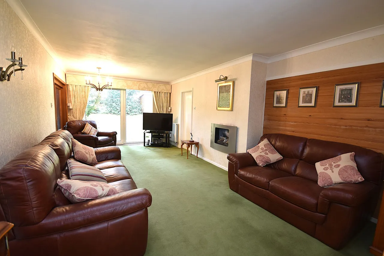 Bollinbarn Drive, Macclesfield, photo 7