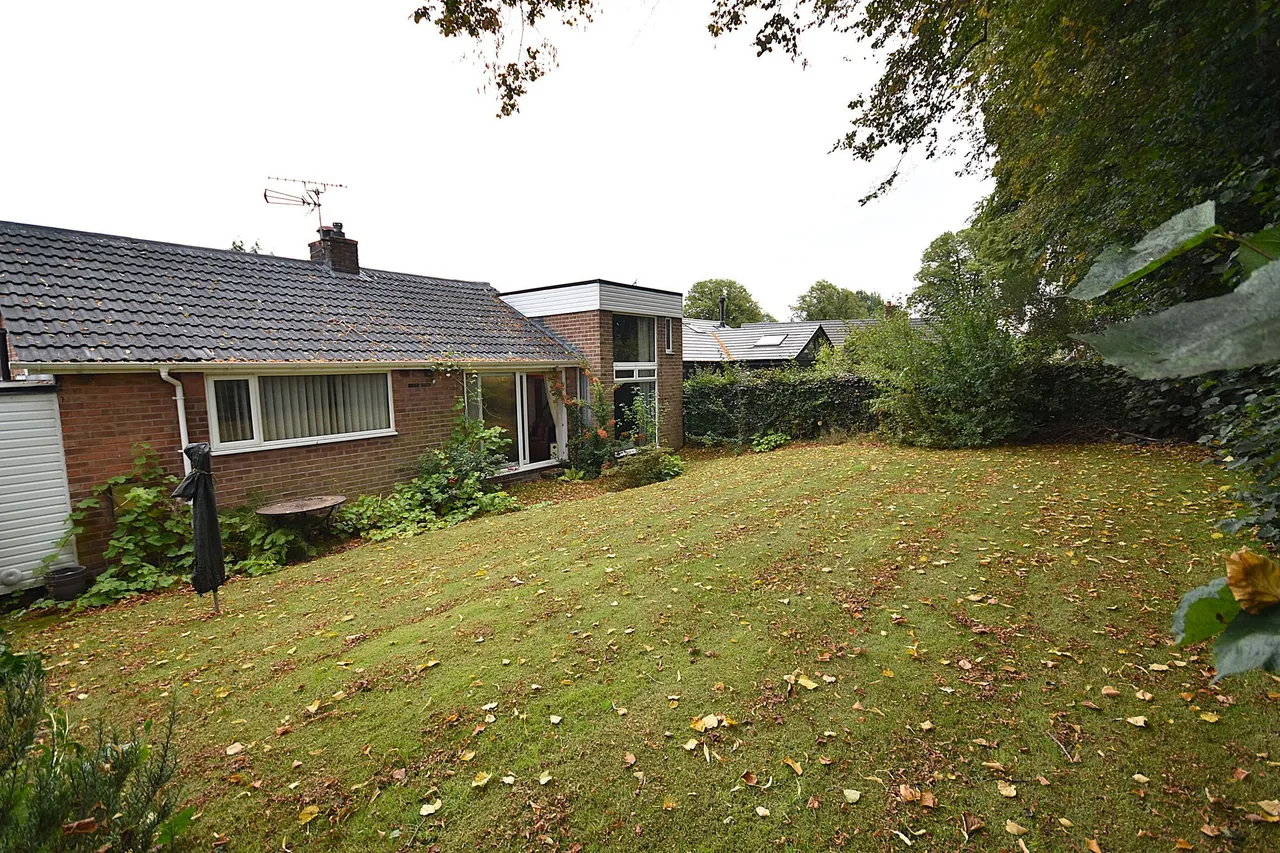 Bollinbarn Drive, Macclesfield, photo 14