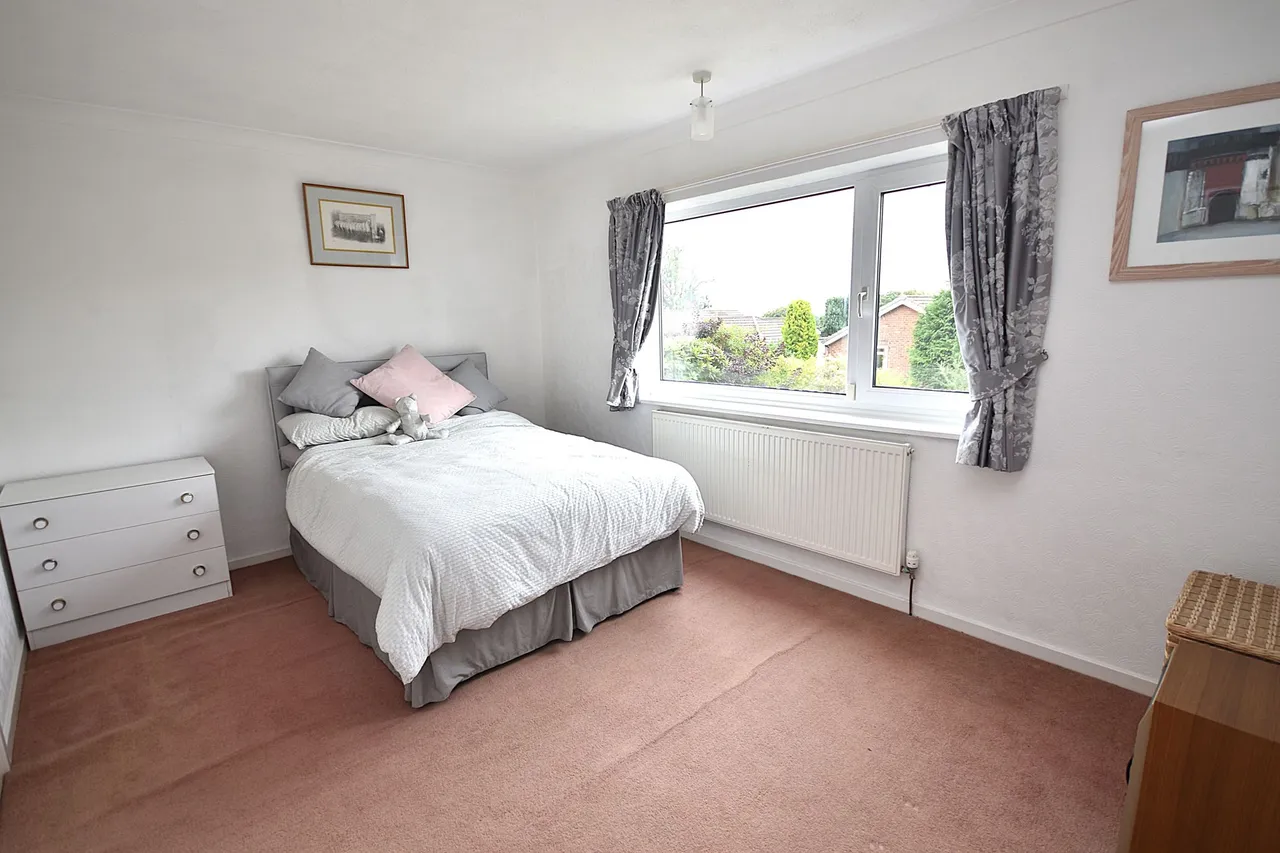 Bollinbarn Drive, Macclesfield, photo 9