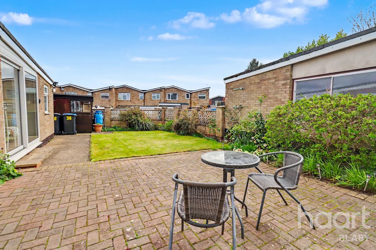 Carlson Gardens, Lutterworth, LE17, photo 10