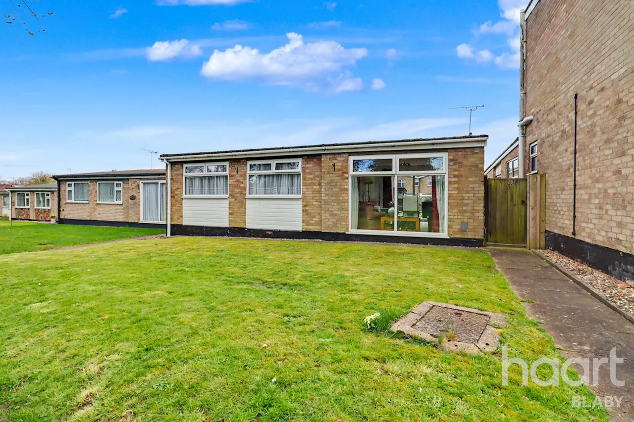 Carlson Gardens, Lutterworth, LE17, photo 11