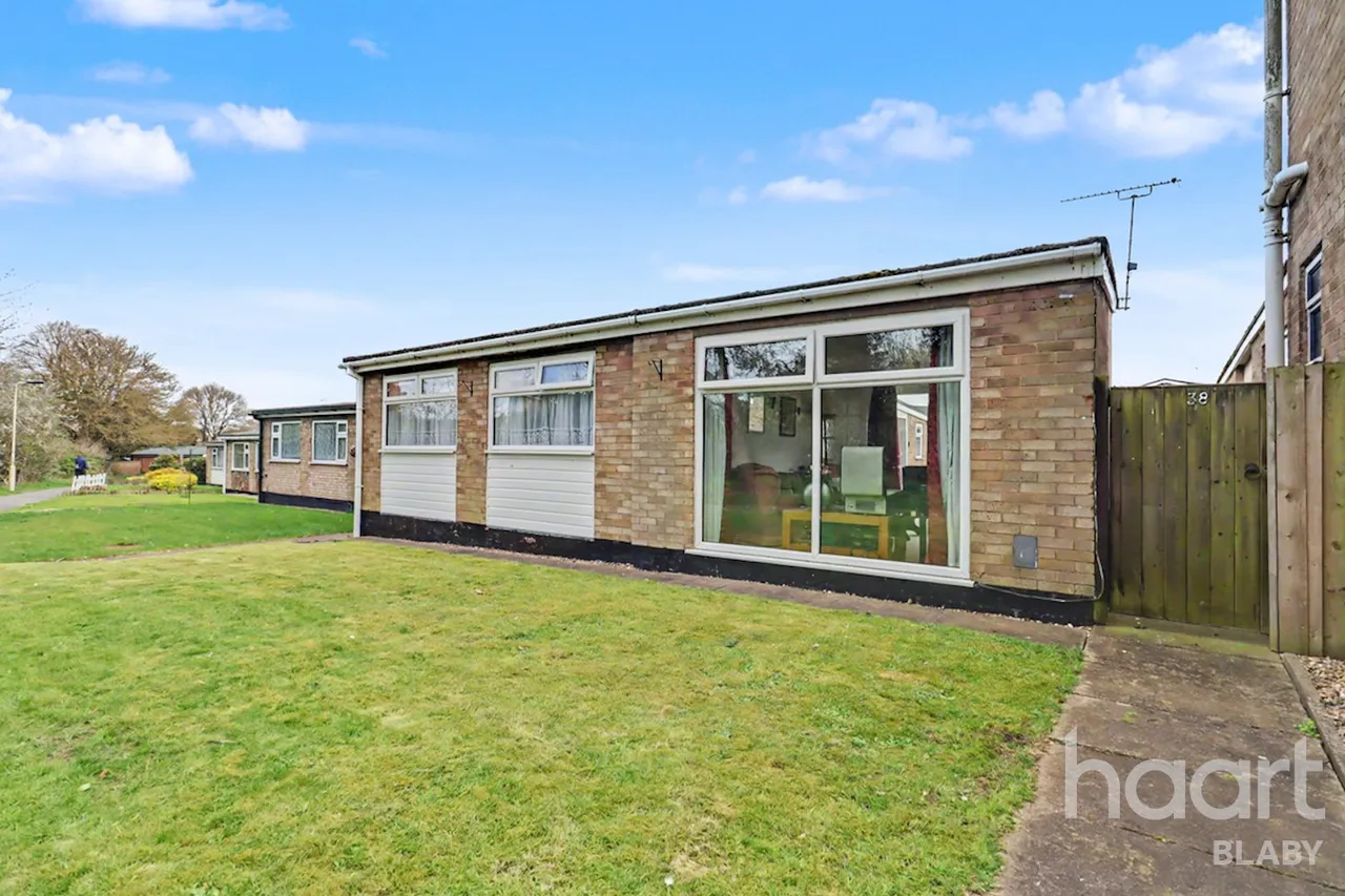 Carlson Gardens, Lutterworth, LE17, photo 12
