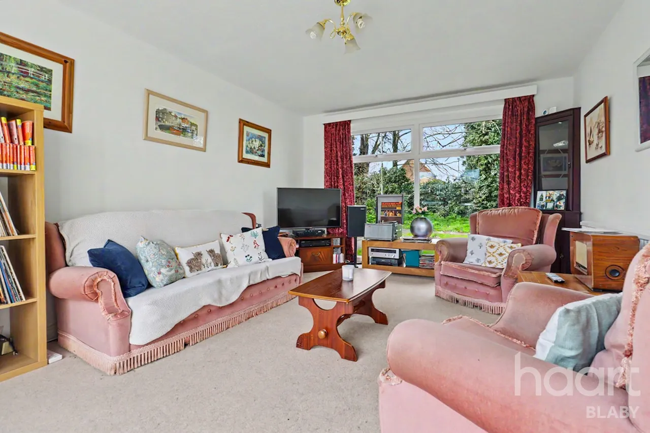 Carlson Gardens, Lutterworth, LE17, photo 5