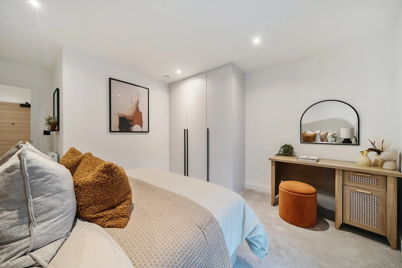 Tweedy Road, Bromley, BR1, photo 13