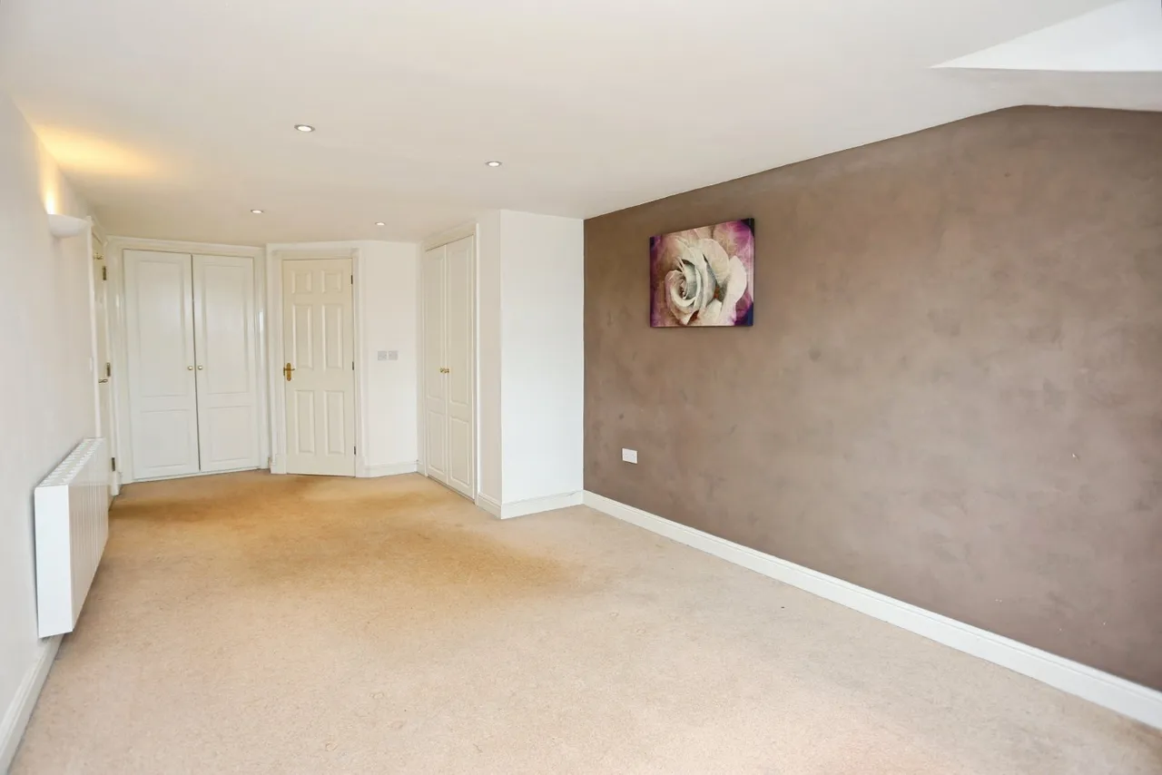 Heaton Moor Road, Stockport, SK4, photo 15
