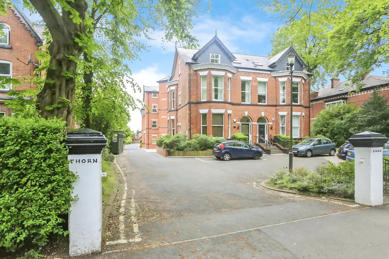 Heaton Moor Road, Stockport, SK4, photo 10