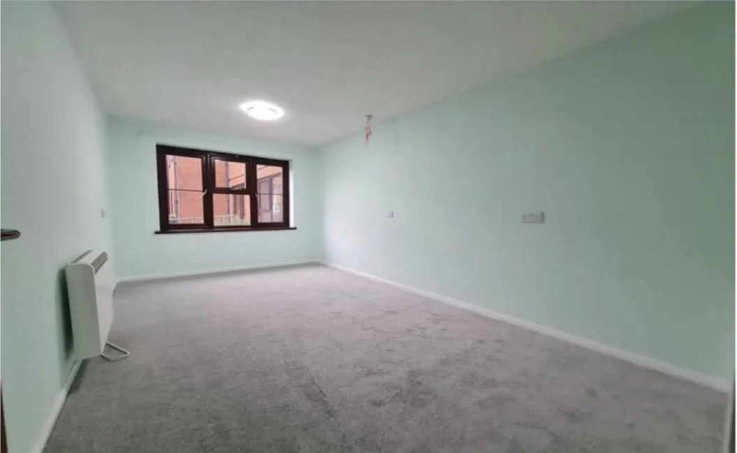 Lincoln Road, Peterborough, PE1, photo 8