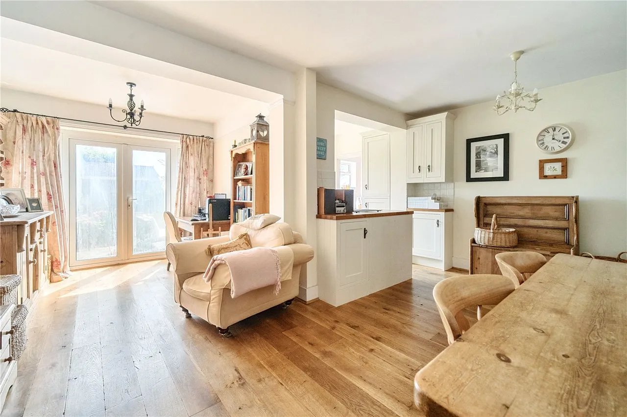 Hamlash Lane, Frensham, Farnham, Surrey, GU10, photo 5