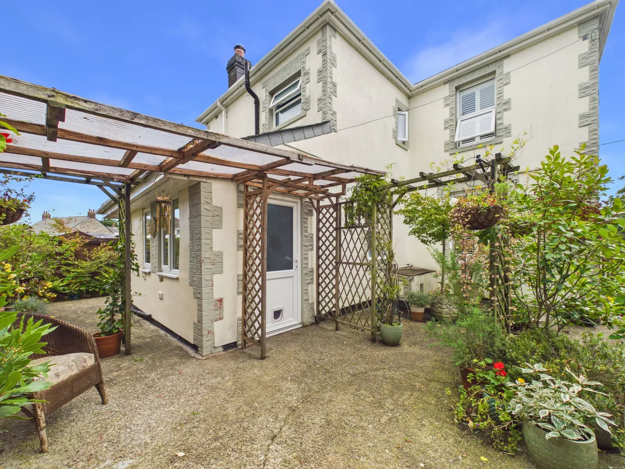 3 bed house for sale, Dobwalls, PL14