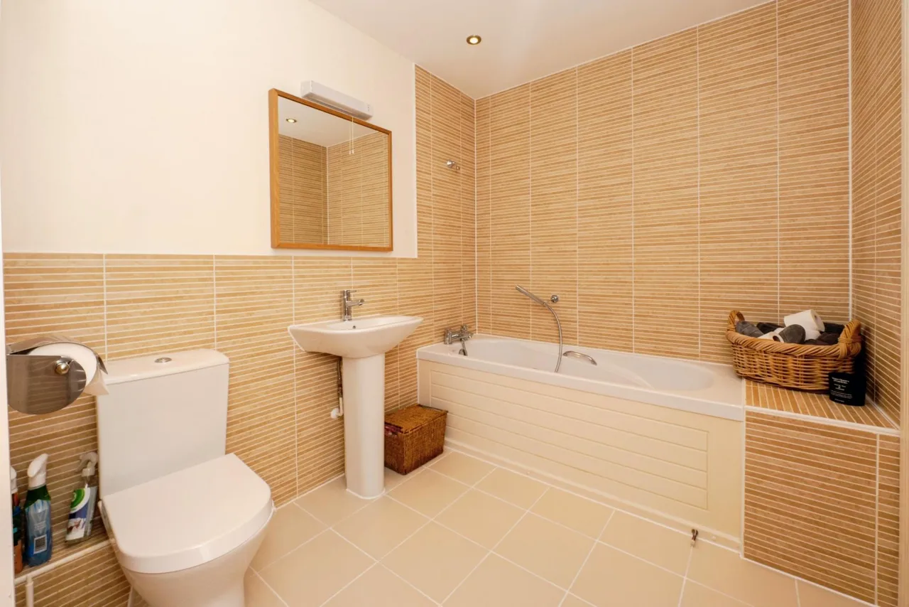 Barrack Road, Weymouth, DT4, photo 8