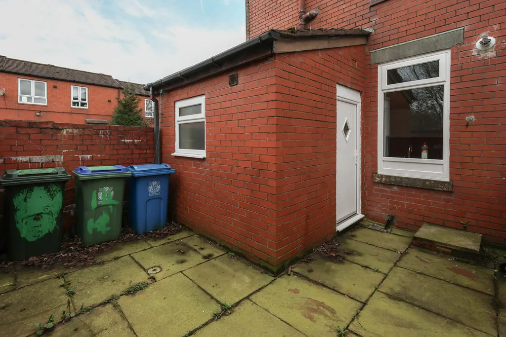 Sarah Butterworth Street, Rochdale OL16 5EW, photo 9