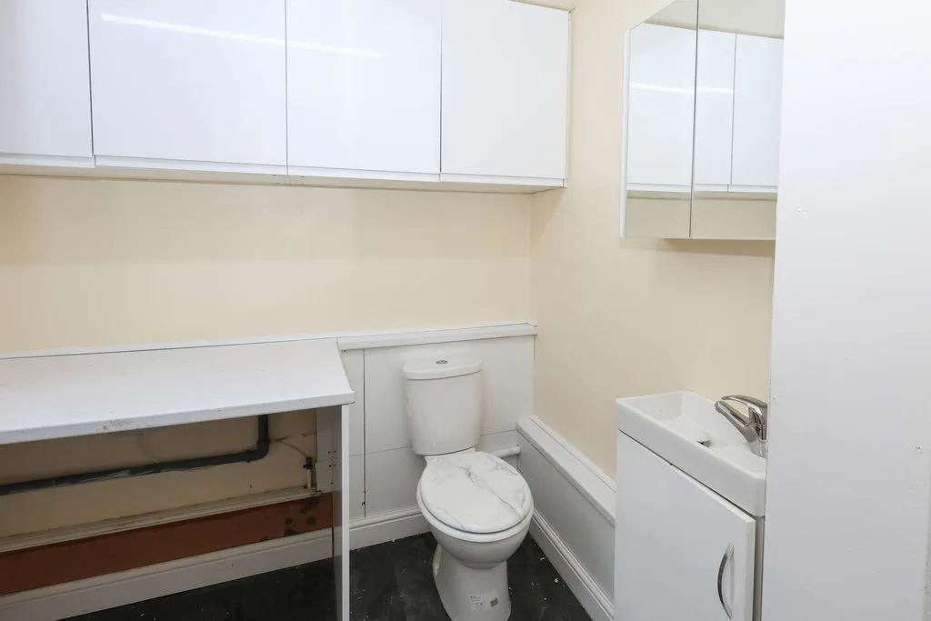 Sarah Butterworth Street, Rochdale OL16 5EW, photo 4