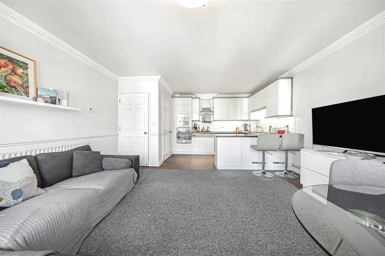 Belsize Grove, London NW3 4UP, photo 16