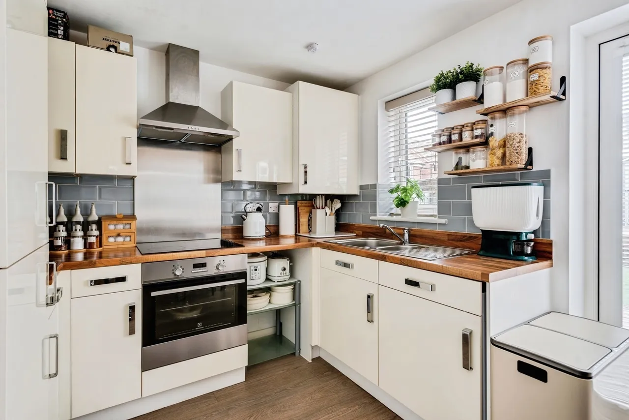 Bolehyde Close, SWINDON, Wiltshire, SN3, photo 15